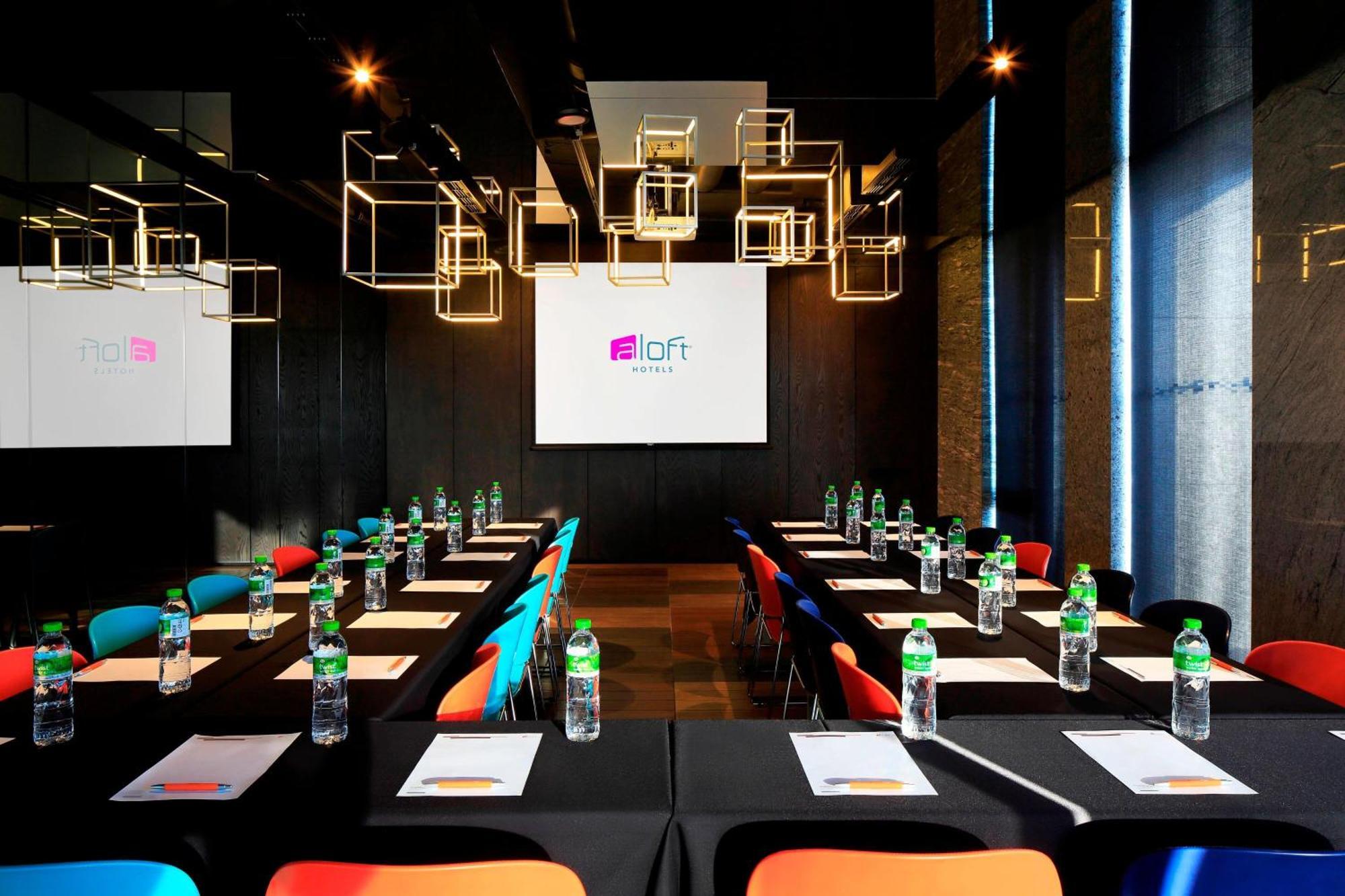 Aloft Taipei Zhongshan Hotel Exterior photo