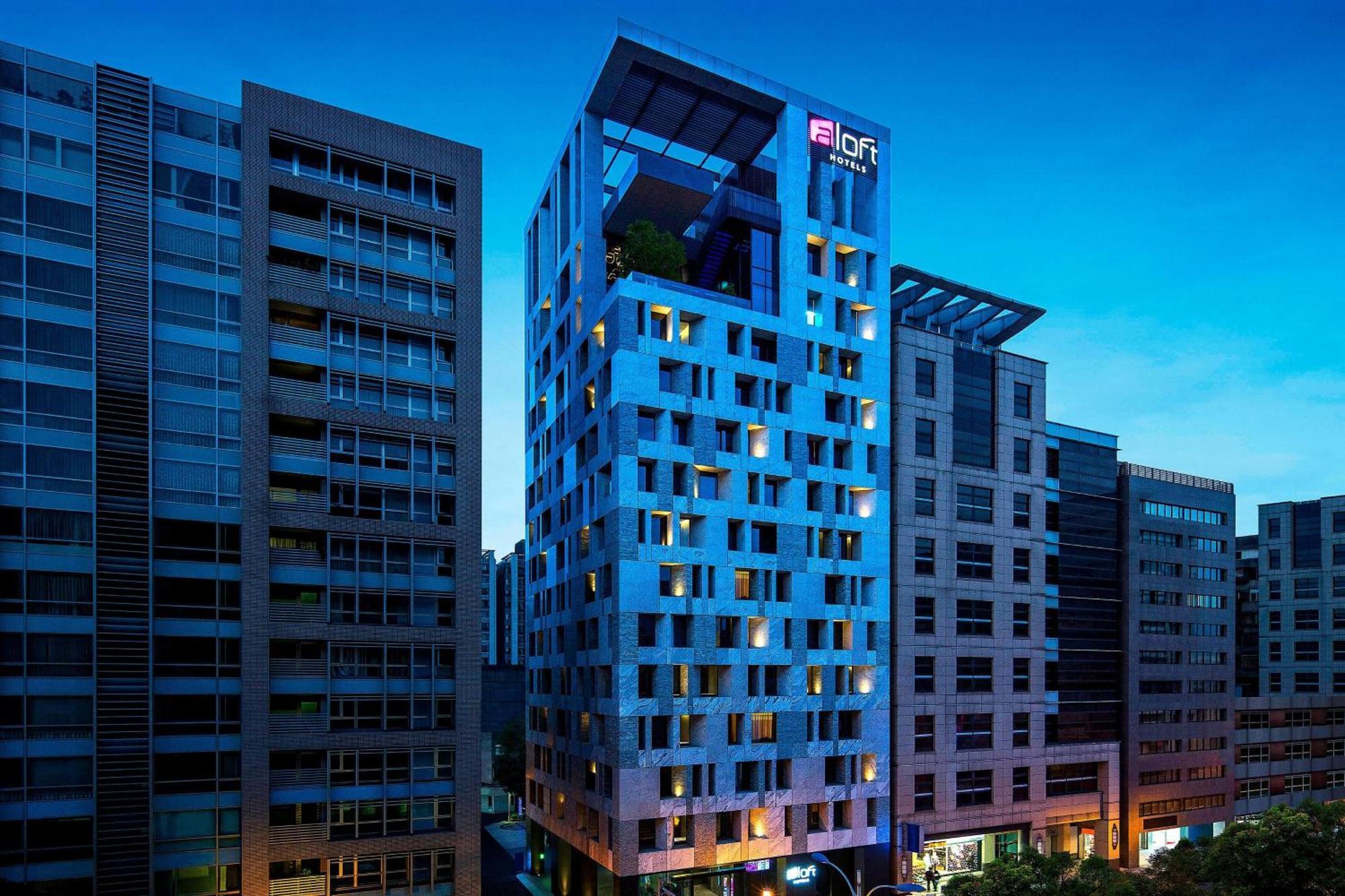 Aloft Taipei Zhongshan Hotel Exterior photo